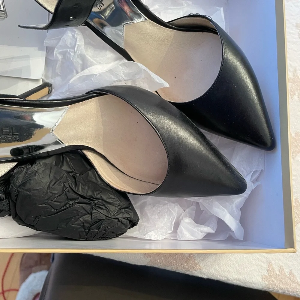 Michael Kors Black Leather Heels with Buckle - Picture 5 of 9